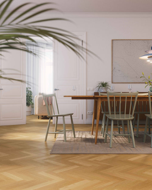 Bjelin Woodura Kalanruotolattia Stockholm 3.0 C – pystykuva asennetusta lattiasta ruokailutilassa
